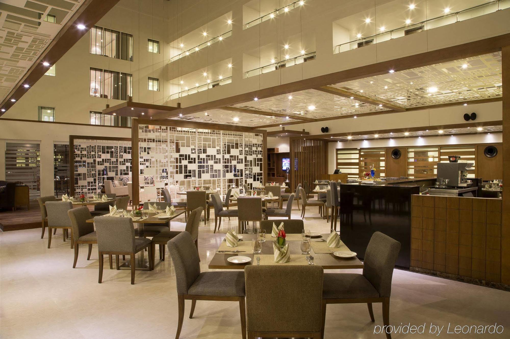 โอ๊ควูด เรซิเดนซ์ เพรสทีจ ไวท์ฟิลด์ Hotel บังกาลอร์ ภายนอก รูปภาพ